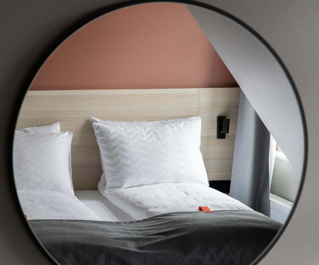 Small Double Room,1537264114:JPEG
